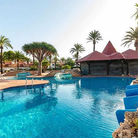 Residencia La Perla Holiday home